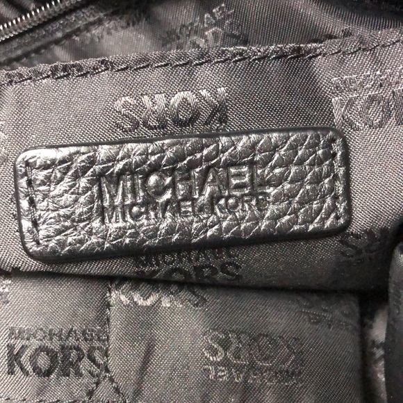 Elegant Black Hobo Bag with Tassel - Picture 6 of 8